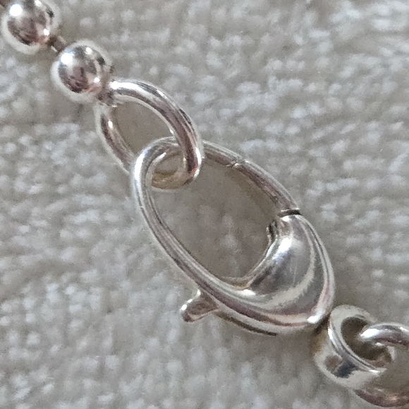 GUCCI Heart Necklace on beaded chain, Jewelry Bag - Picture 5 of 16